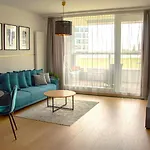 Free Garage Parking!!! Stylish Getaway In Prime Bratislava Location - By The Danube And Old Town